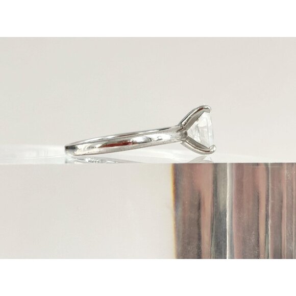 Minimalist Sterling Silver Oval Cut Vintage Cubic Zirconia Wedding Ring - sz 9 - Picture 6 of 10